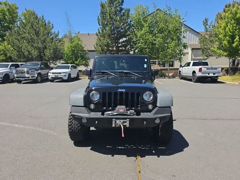 Used 2015 Jeep Wrangler Unlimited Sport w/ Quick Order Package 24S AWD/4WD image 8