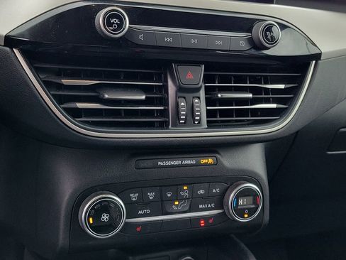 Certified 2020 Ford Escape SE AWD/4WD image 28