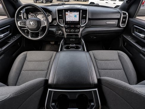 Used 2022 RAM 1500 Big Horn AWD/4WD image 2