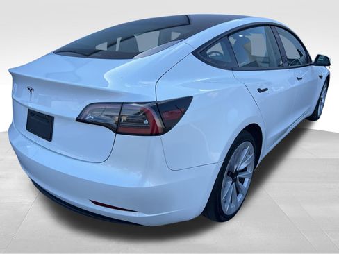 Used 2023 Tesla Model 3 Standard Range RWD image 5