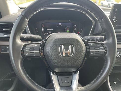 Used 2023 Honda Pilot Elite image 19