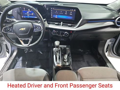 Used 2025 Chevrolet Trax LT w/ Driver Confidence Package image 10