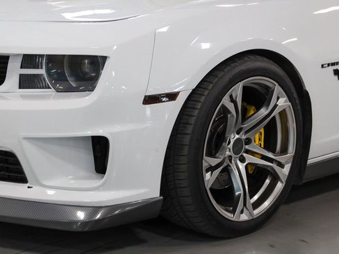 Used 2010 Chevrolet Camaro SS w/ RS Package image 12