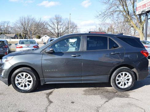 Used 2020 Chevrolet Equinox LS w/ LS Convenience Package AWD/4WD image 9
