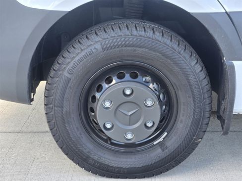 Used 2024 Mercedes-Benz Sprinter 3500 image 11