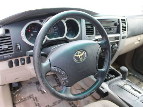 Used 2004 Toyota 4Runner Sport RWD image 8