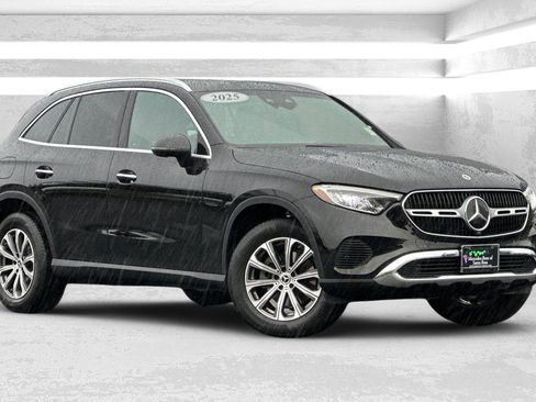 Certified 2025 Mercedes-Benz GLC 300 4MATIC image 1