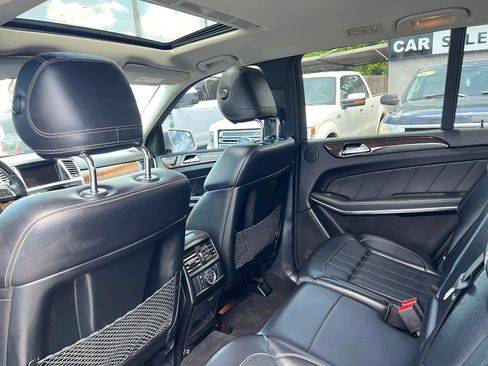Used 2013 Mercedes-Benz GL 450 4MATIC image 10
