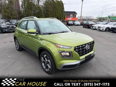 Used 2022 Hyundai Venue SEL image 6