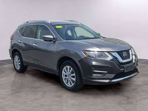 Used 2018 Nissan Rogue SV AWD/4WD image 3