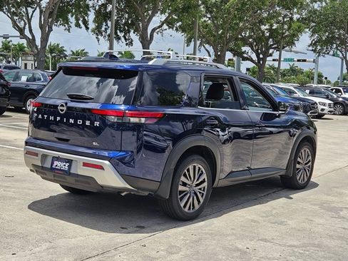 Used 2024 Nissan Pathfinder SL w/ SL Premium Package FWD image 5