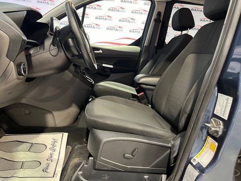 Used 2020 Ford Transit Connect XLT image 31