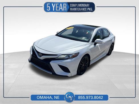 Used 2018 Toyota Camry XSE FWD image 1