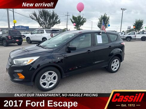 Used 2017 Ford Escape S FWD image 1