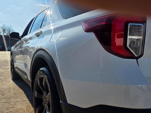 Used 2022 Ford Explorer ST w/ ST Street Pack image 18