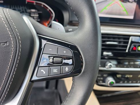 Certified 2023 BMW 530i w/ Premium Package RWD image 20