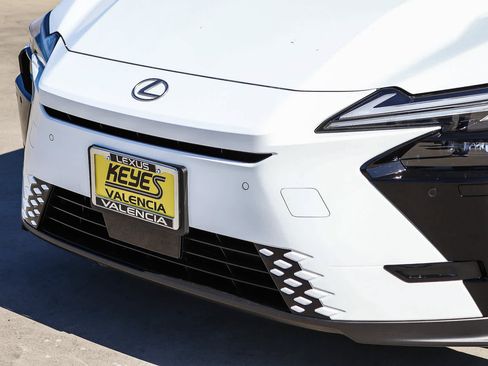 New 2026 Lexus ES 350h FWD image 8