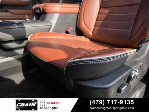 Used 2025 GMC Sierra 2500 Denali Ultimate AWD/4WD image 23
