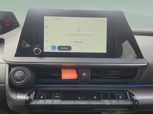 Certified 2024 Toyota Prius XLE image 18