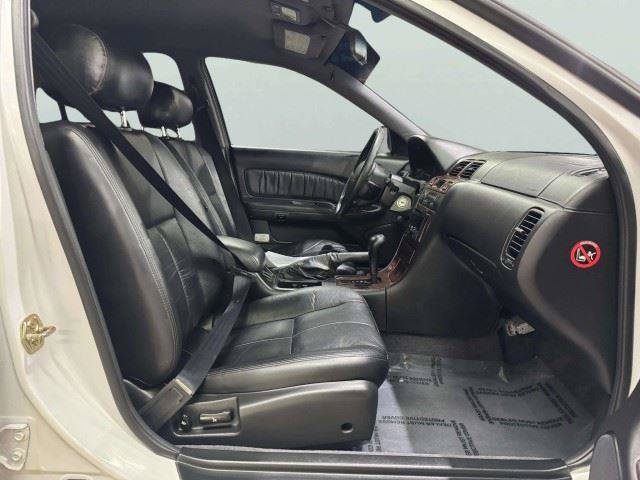 Used 1996 Nissan Maxima FWD image 46
