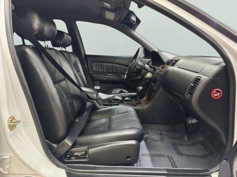 Used 1996 Nissan Maxima FWD image 46