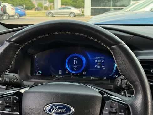 Certified 2023 Ford Explorer ST w/ Technology Package AWD/4WD image 9