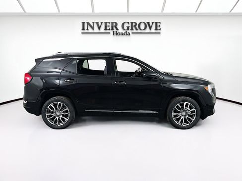 Used 2024 GMC Terrain Denali AWD/4WD image 3