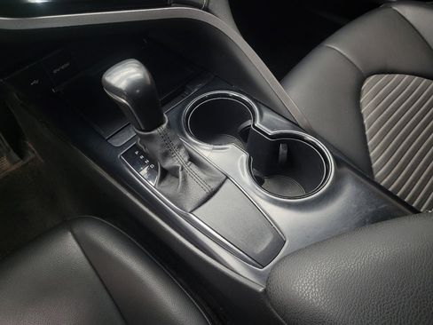 Used 2020 Toyota Camry SE image 26