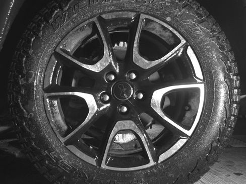 Used 2025 Jeep Compass Trailhawk AWD/4WD image 14