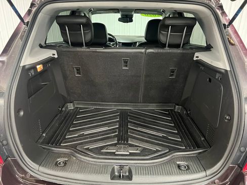 Used 2020 Chevrolet Trax LT w/ LT Convenience Package image 7