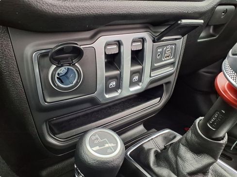 New 2026 Jeep Wrangler Sport AWD/4WD image 10