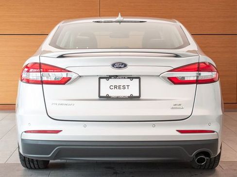 Used 2019 Ford Fusion SE w/ Equipment Group 151A FWD image 7