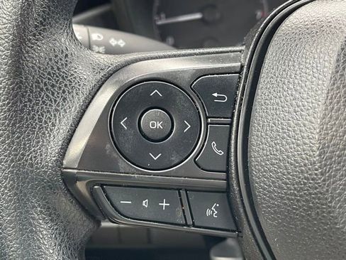 Used 2023 Toyota Corolla LE image 7