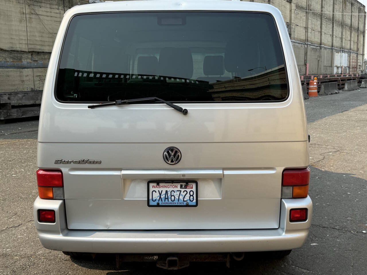 Used 2003 Volkswagen Eurovan MV FWD image 26