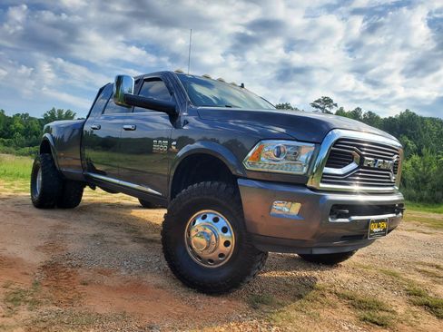 Used 2017 RAM 3500 Laramie Longhorn AWD/4WD image 16