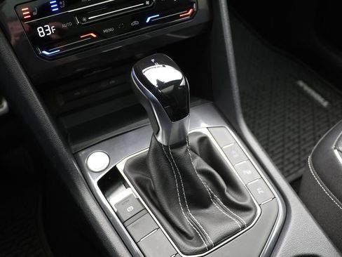 Used 2024 Volkswagen Tiguan SEL R-Line image 28