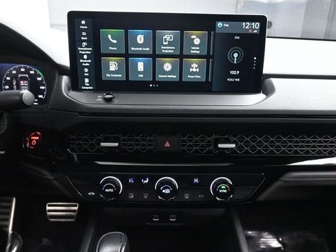 Used 2023 Honda Accord Sport image 27