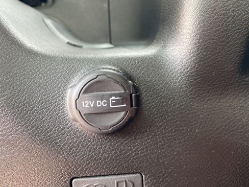 Used 2022 Jeep Wrangler Unlimited Sahara w/ Cold Weather Group AWD/4WD image 30