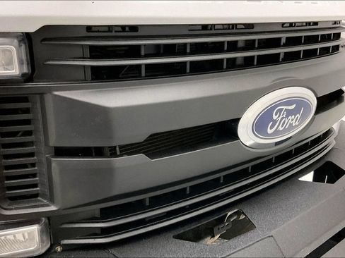 Used 2019 Ford F350 XL AWD/4WD image 24