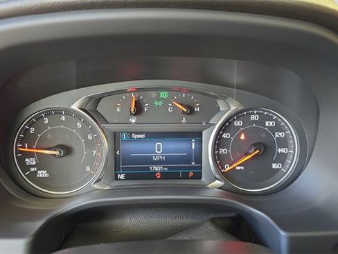 Used 2023 GMC Acadia SLE w/ Driver Convenience Package image 10