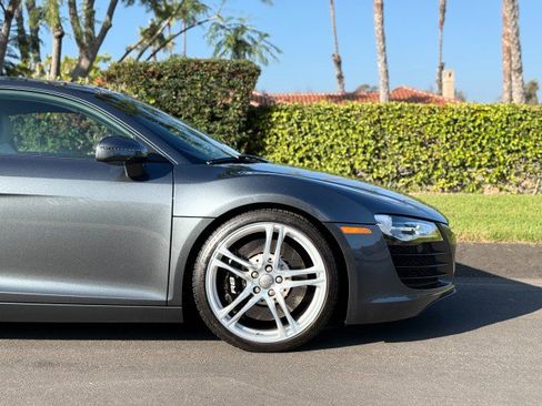 Used 2008 Audi R8 V8 image 10