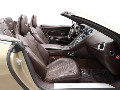 Used 2019 Aston Martin DB11 Volante RWD image 86