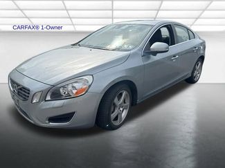 Used 2013 Volvo S60 T5 Premier Plus AWD/4WD video 2