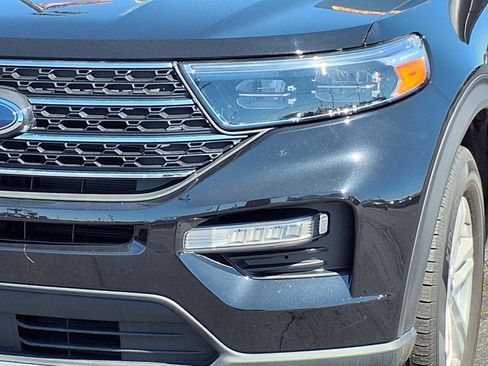 Used 2024 Ford Explorer XLT w/ Equipment Group 202A image 29