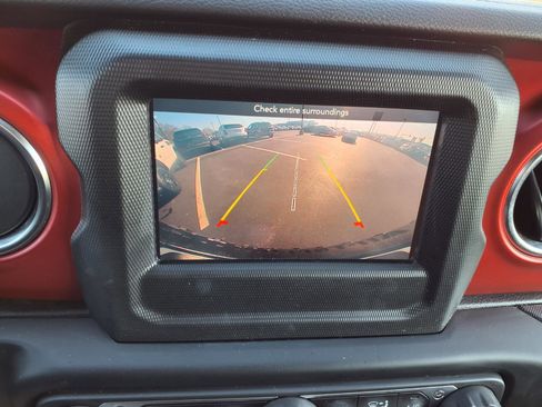 Used 2021 Jeep Wrangler Rubicon image 4