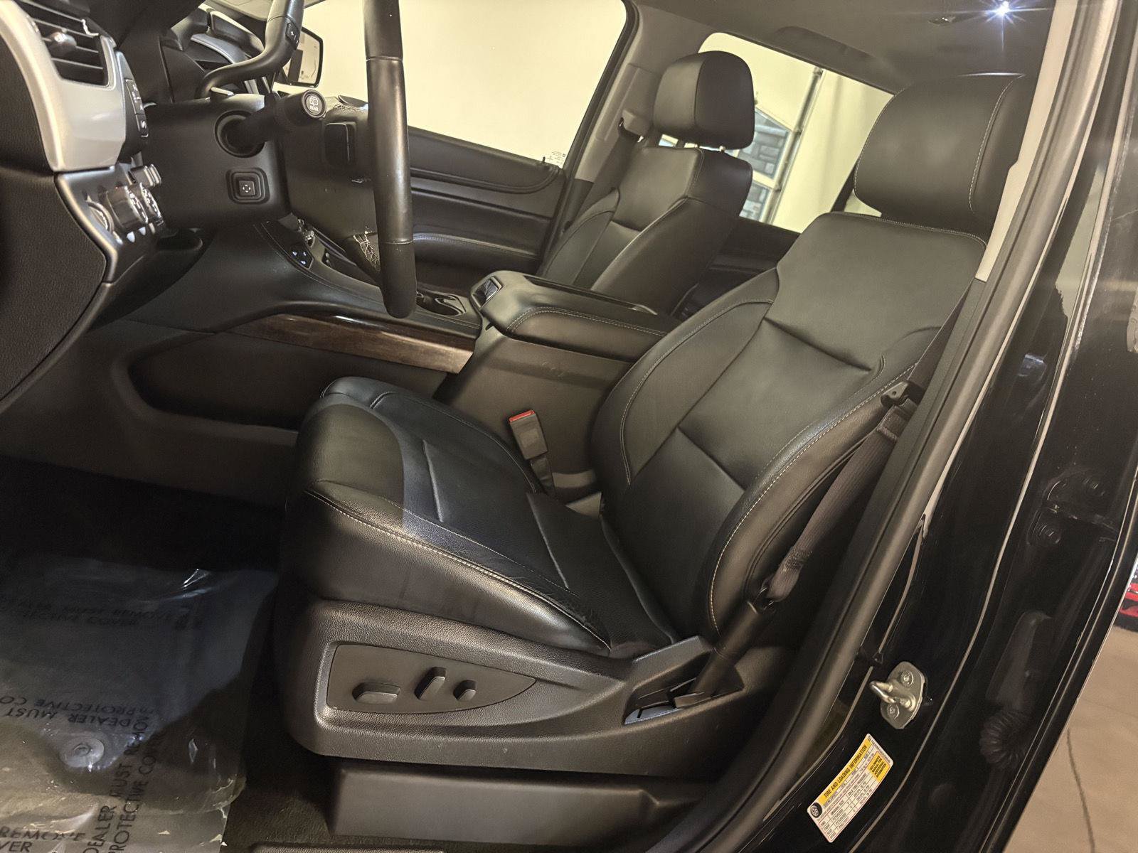 Used 2016 GMC Yukon SLT w/ Open Road Package AWD/4WD image 21