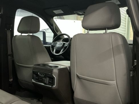 Used 2023 GMC Sierra 2500 SLT w/ SLT Premium Package image 15