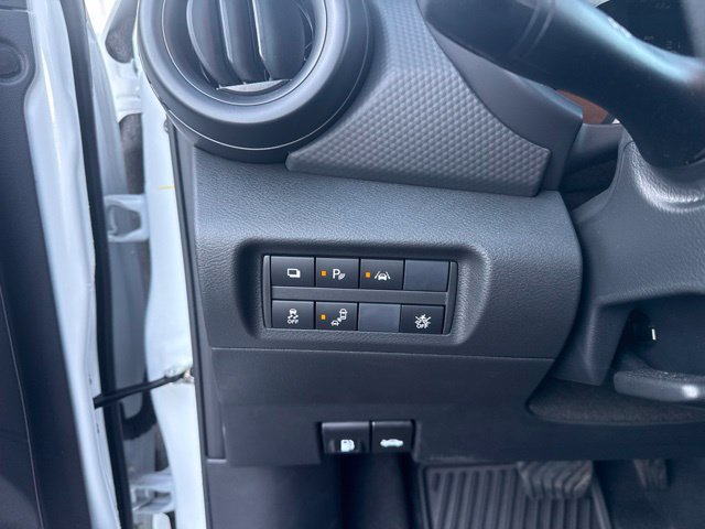 Used 2025 Nissan Kicks Play S FWD image 27