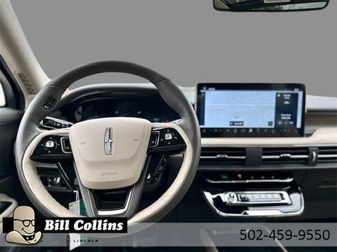 New 2024 Lincoln Corsair Grand Touring AWD/4WD image 12