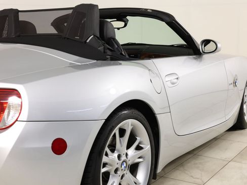 Used 2008 BMW Z4 3.0i RWD image 42